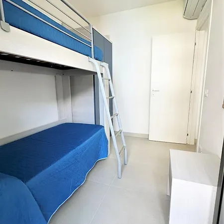 Stylish Flat With Pool Access アパート