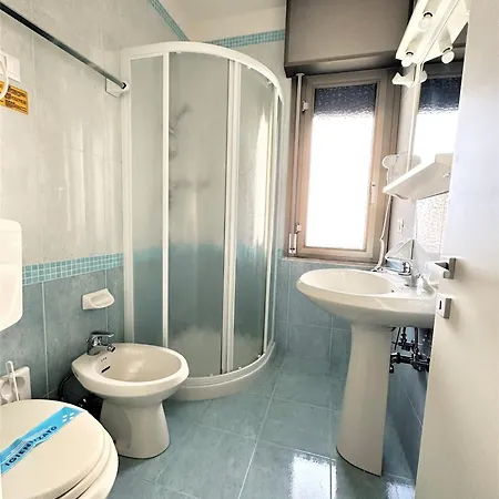 Stylish Flat With Pool Access * ビビオーネ