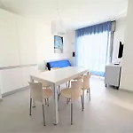 Stylish Flat With Pool Access Bibione