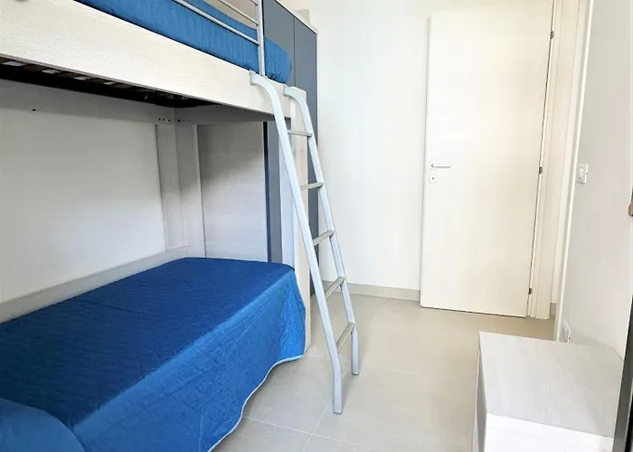 Stylish Flat With Pool Access Lägenhet