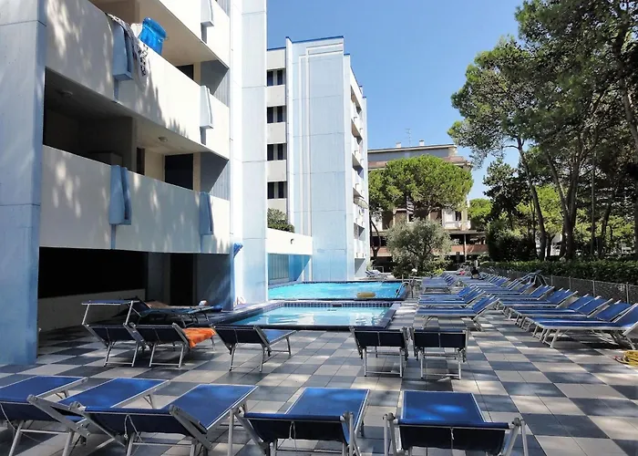 Lägenhet Stylish Flat With Pool Access