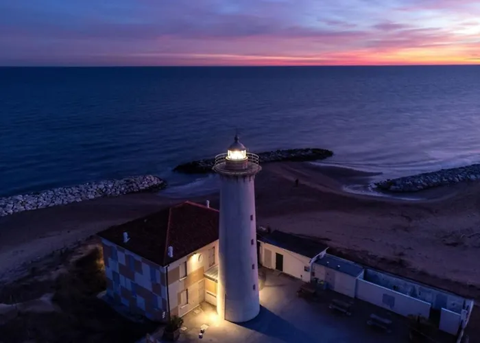 Lejlighed Stylish Flat With Pool Access